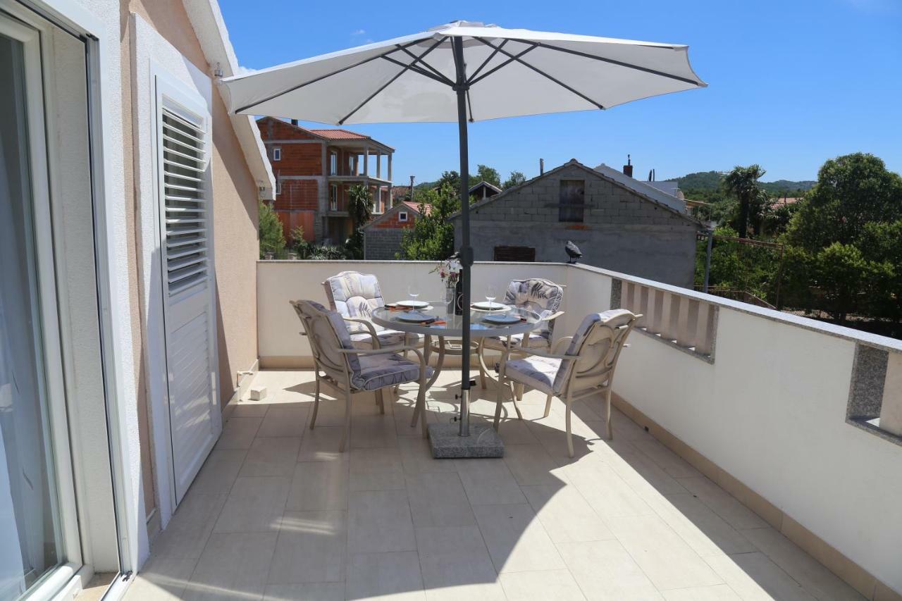 Apartment Drazan Σίμπενικ Εξωτερικό φωτογραφία